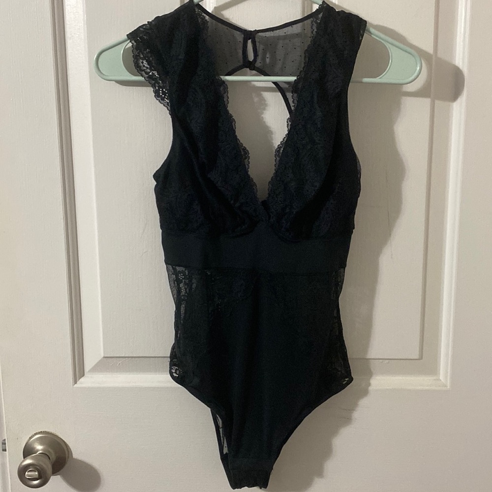 Lace body suit